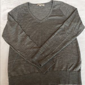 Lightweight Long Sleeve Gray Sweater